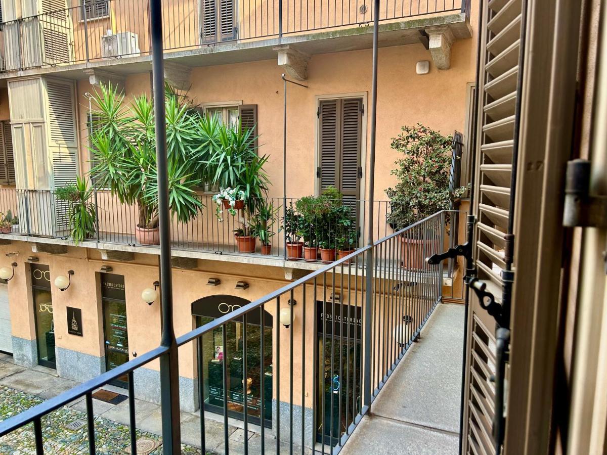 Elegante Appartamento Nel Centro Storico Di Torino Esterno foto